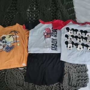 Set of 3 Graphic Disney T-Shirts for Kids, 5T, Mickey Mouse & Lightning McQueen